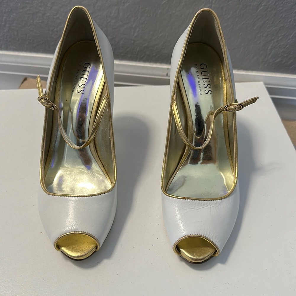 Open toed heels